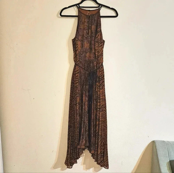 White House Black Market Pleated Dress - Picture 1 of 10